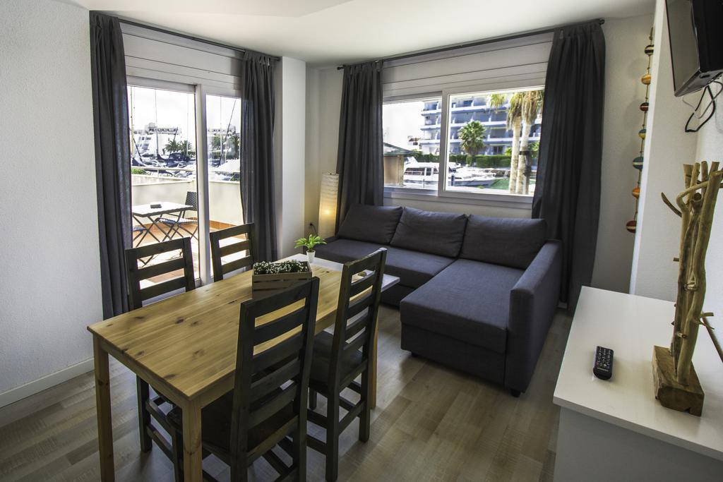 Vista Roses Mar - Apartamento Con Piscina Lejlighed Eksteriør billede