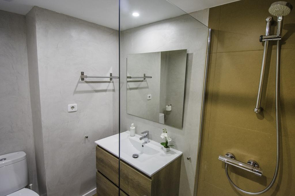 Vista Roses Mar - Apartamento Con Piscina Lejlighed Eksteriør billede